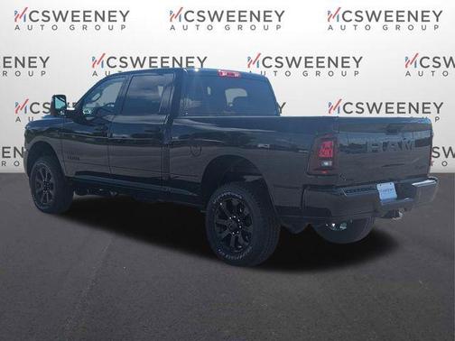 Diamond Black Crystal Pearlcoat 2026 RAM 2500 Big Horn Crew Cab 4x4 6'4' Box