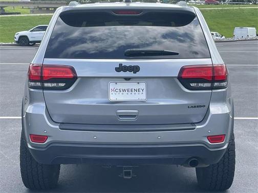 2020 Jeep Grand Cherokee Laredo