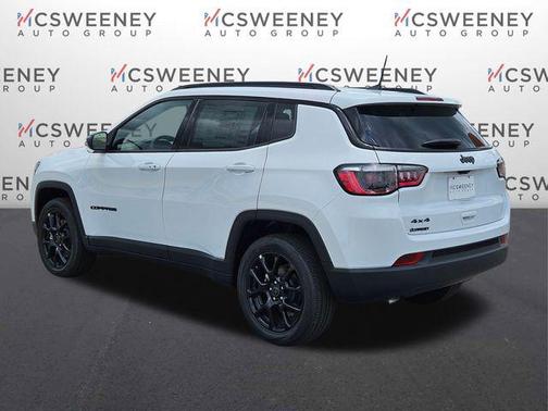 Bright White Clearcoat 2026 Jeep Compass Latitude