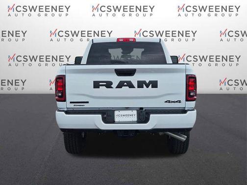 Bright White Clearcoat 2026 RAM 2500 Big Horn Crew Cab 4x4 6'4' Box