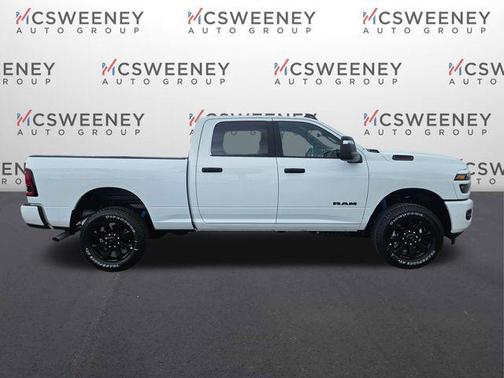 Bright White Clearcoat 2026 RAM 2500 Big Horn Crew Cab 4x4 6'4' Box