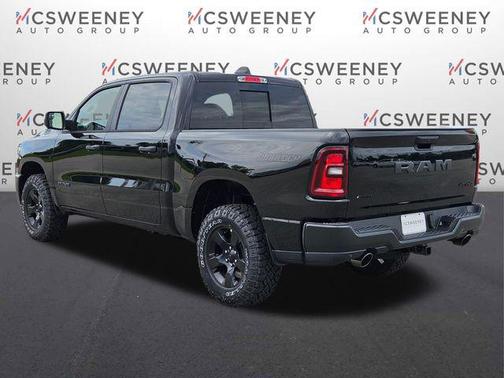Diamond Black Crystal Pearlcoat 2026 RAM 1500 Warlock Crew Cab 4x4 5'7' Box