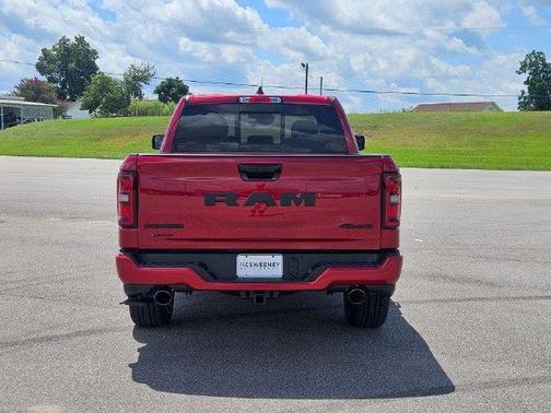 Molten Red Pearlcoat 2026 RAM 1500 Big Horn/Lone Star