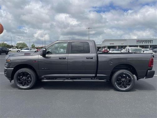 2025 RAM 2500 Big Horn Crew Cab 4x2 6'4' Box