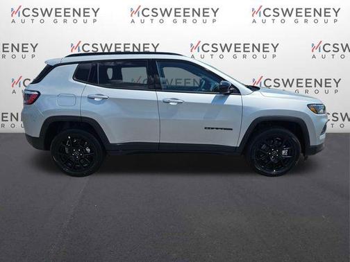Silver Zynith Metallic Clearcoat 2026 Jeep Compass Latitude