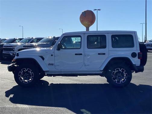 2025 Jeep Wrangler 4-Door Sahara 4x4