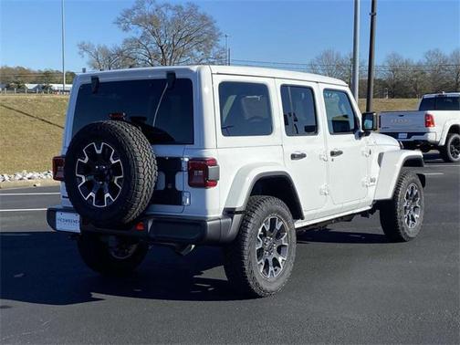 2025 Jeep Wrangler 4-Door Sahara 4x4