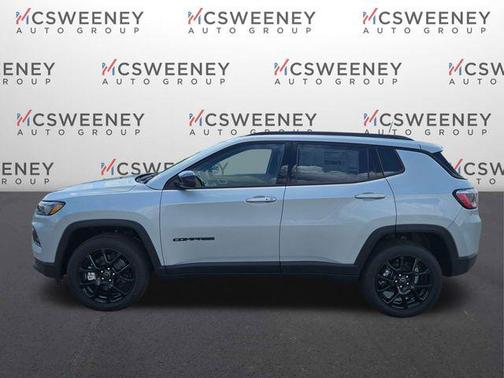 Silver Zynith Metallic Clearcoat 2026 Jeep Compass Latitude