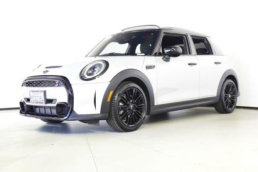 2023 MINI Hardtop Cooper S
