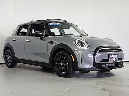 2023 MINI Hardtop Cooper