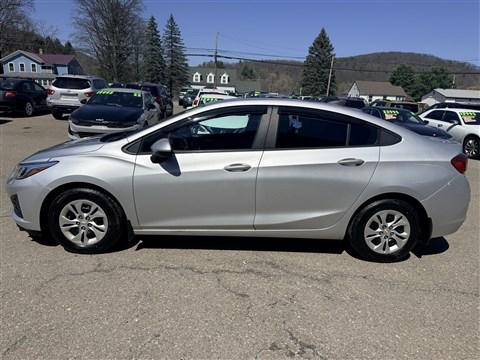 2019 Chevrolet Cruze LS