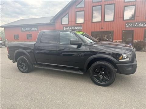 BLACK 2022 RAM 1500 Classic SLT