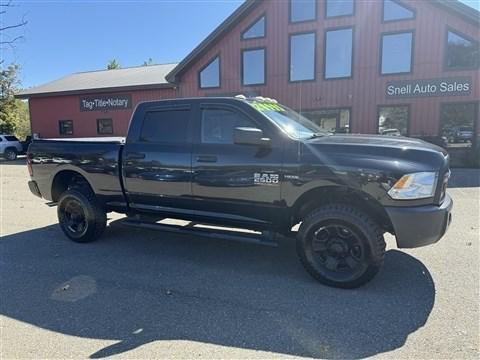 2017 RAM 2500 Tradesman Crew Cab 4x4 6'4' Box