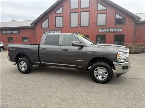 2020 RAM 2500 Tradesman Crew Cab 4X4 6'4' Box