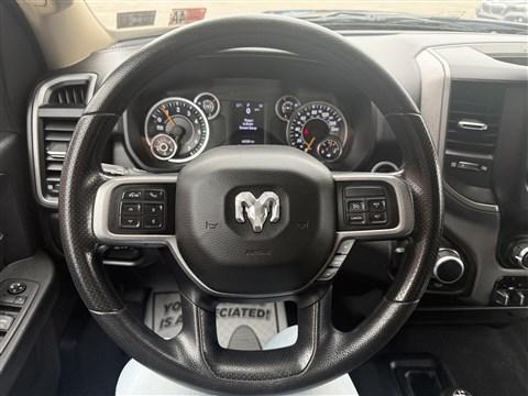 2020 RAM 2500 Tradesman Crew Cab 4X4 6'4' Box