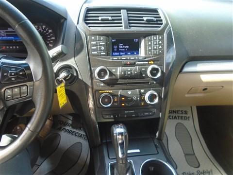 2017 Ford Explorer Base