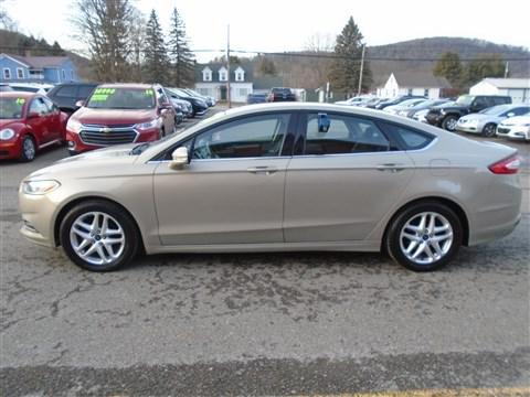 2016 Ford Fusion SE