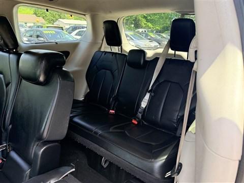 gray 2018 Chrysler Pacifica Touring-L