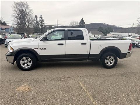 2017 RAM 1500 SLT