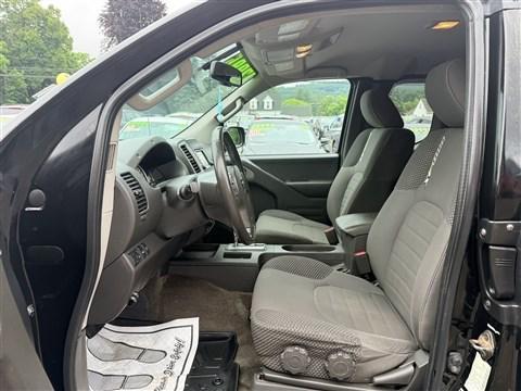 BLACK 2015 Nissan Frontier PRO-4X