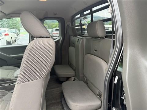 BLACK 2015 Nissan Frontier PRO-4X