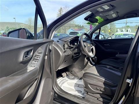 BLACK 2019 Chevrolet Trax LT
