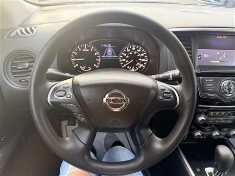 2017 Nissan Pathfinder S