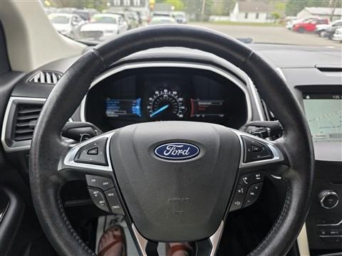 SILVER 2018 Ford Edge SEL