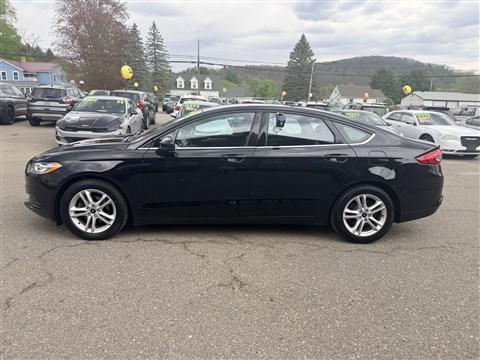 BLACK 2018 Ford Fusion SE