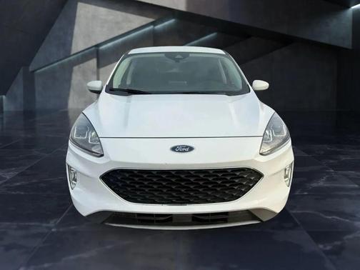 Oxford White 2022 Ford Escape SEL