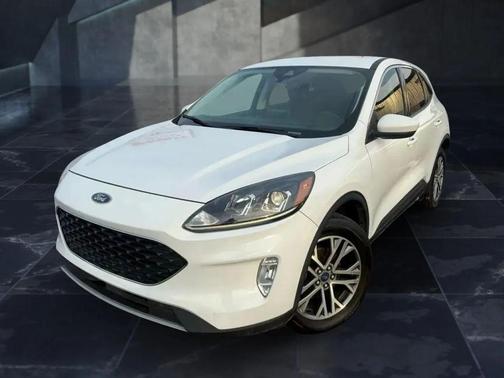 Oxford White 2022 Ford Escape SEL