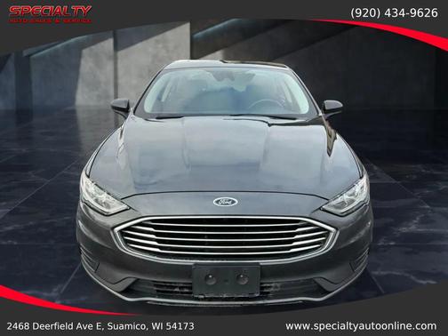 2020 Ford Fusion SE