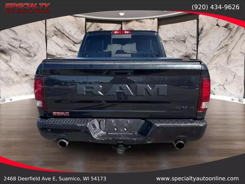 2017 RAM 1500 Night Crew Cab 4x4 5'7' Box
