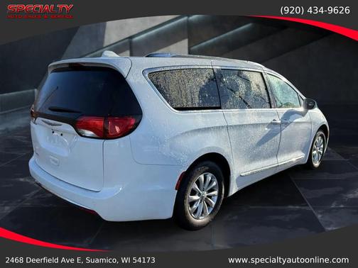 2018 Chrysler Pacifica Touring-L