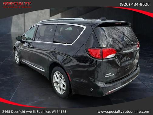 2017 Chrysler Pacifica Touring-L