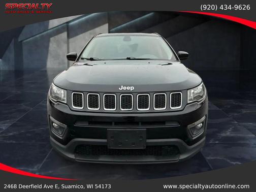 Diamond Black Crystal Pearlcoat 2019 Jeep Compass Latitude