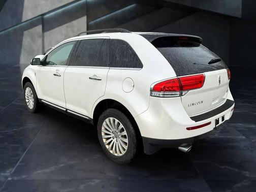 2014 Lincoln MKX Base
