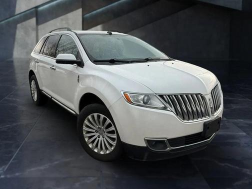 2014 Lincoln MKX Base