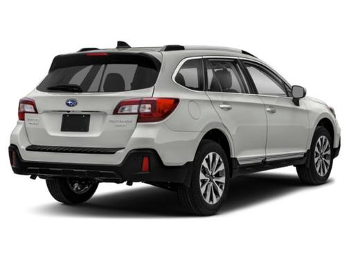 Green Metallic 2018 Subaru Outback 3.6R Touring