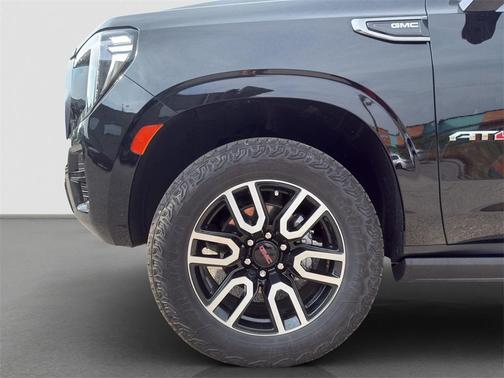 2024 GMC Yukon XL AT4