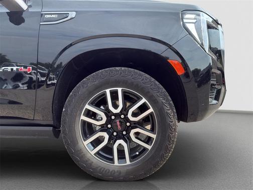 2024 GMC Yukon XL AT4
