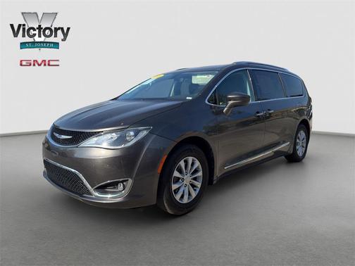 2019 Chrysler Pacifica Touring-L