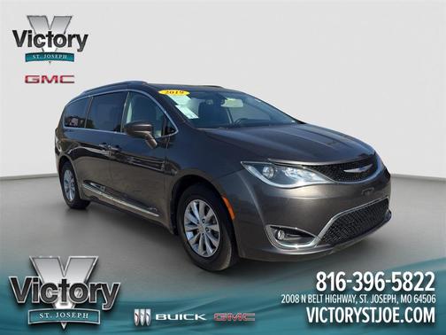 2019 Chrysler Pacifica Touring-L