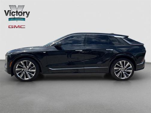 2023 Cadillac LYRIQ Luxury