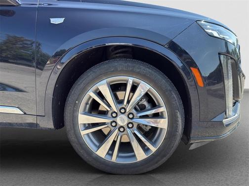 2022 Cadillac XT6 Premium Luxury FWD
