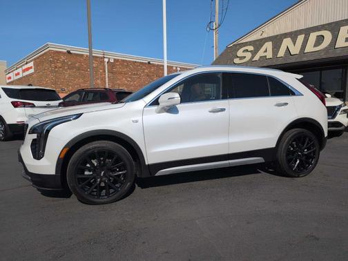 2023 Cadillac XT4 Premium Luxury