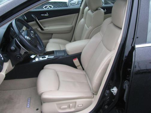 2013 Nissan Maxima SV