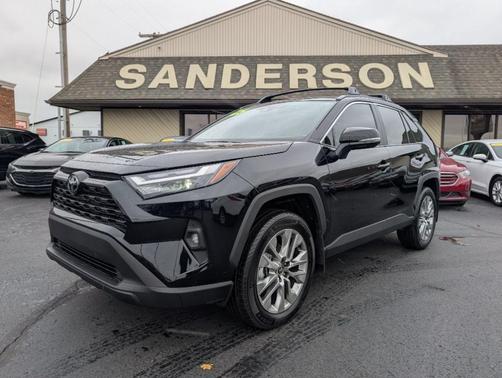 2025 Toyota RAV4 XLE Premium