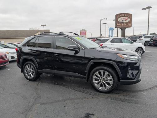 2025 Toyota RAV4 XLE Premium