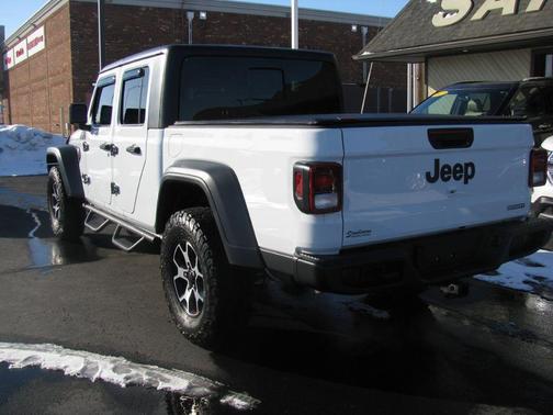 2020 Jeep Gladiator Sport